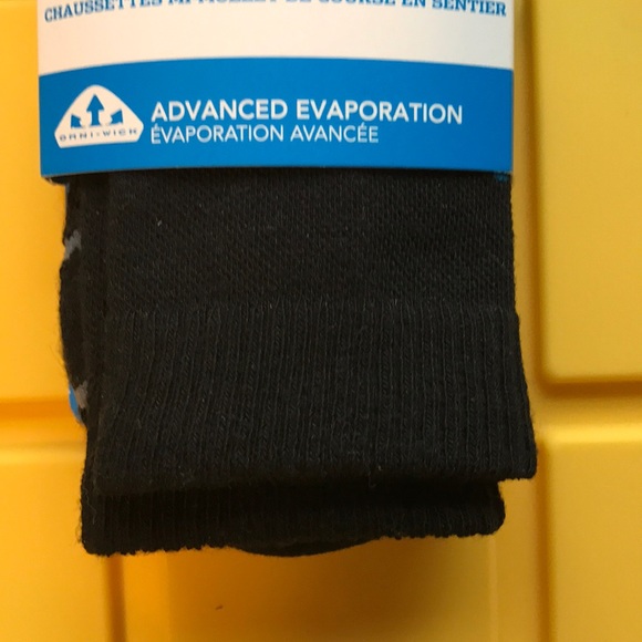 Columbia Women's Trail Running Quarter Socks - Picture 4 of 8